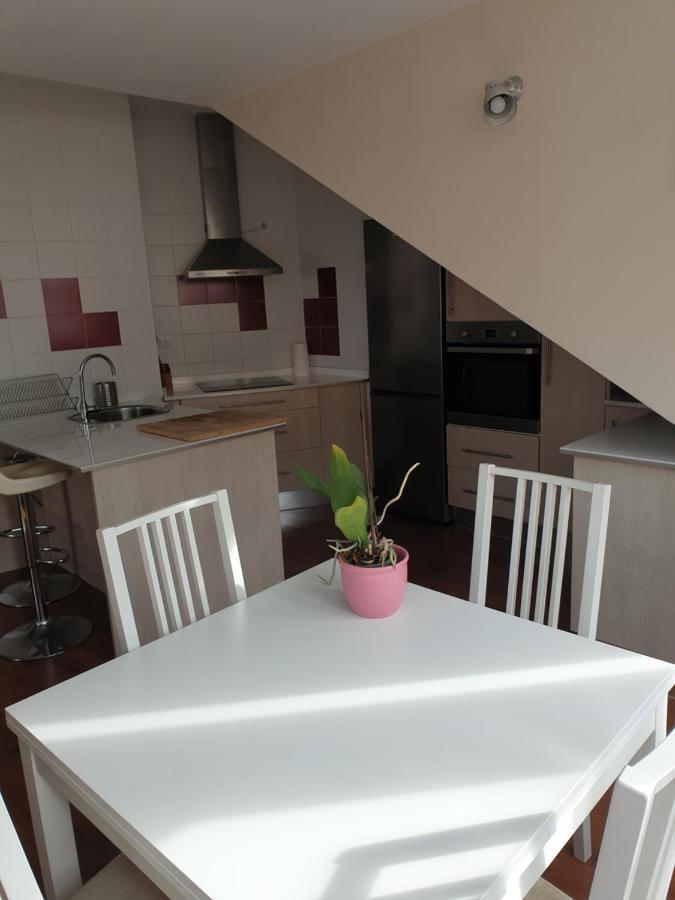 Atico Cine Colon Apartment Рибадео Екстериор снимка