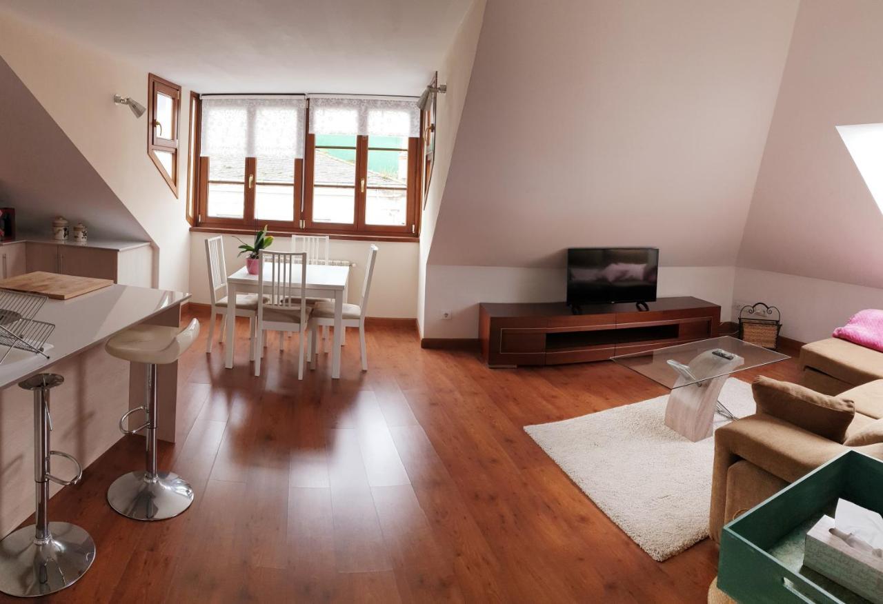 Atico Cine Colon Apartment Рибадео Екстериор снимка