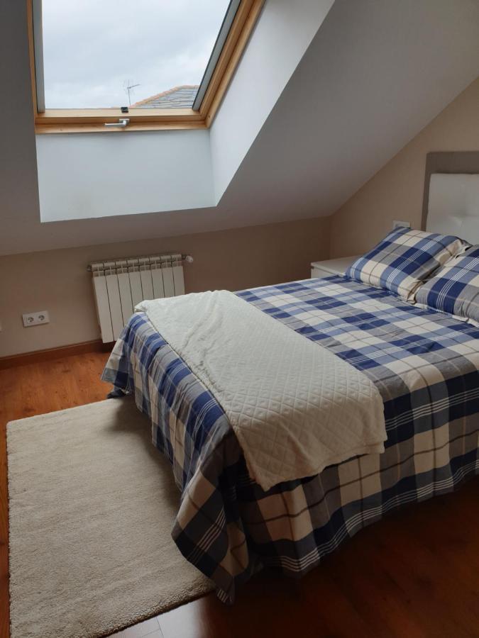 Atico Cine Colon Apartment Рибадео Екстериор снимка