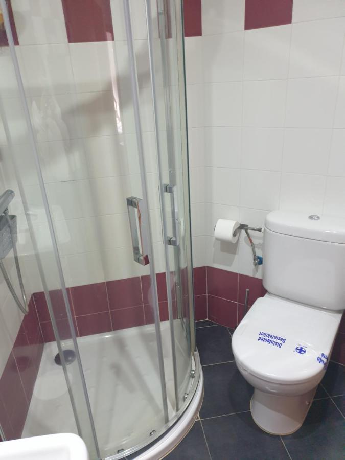 Atico Cine Colon Apartment Рибадео Екстериор снимка
