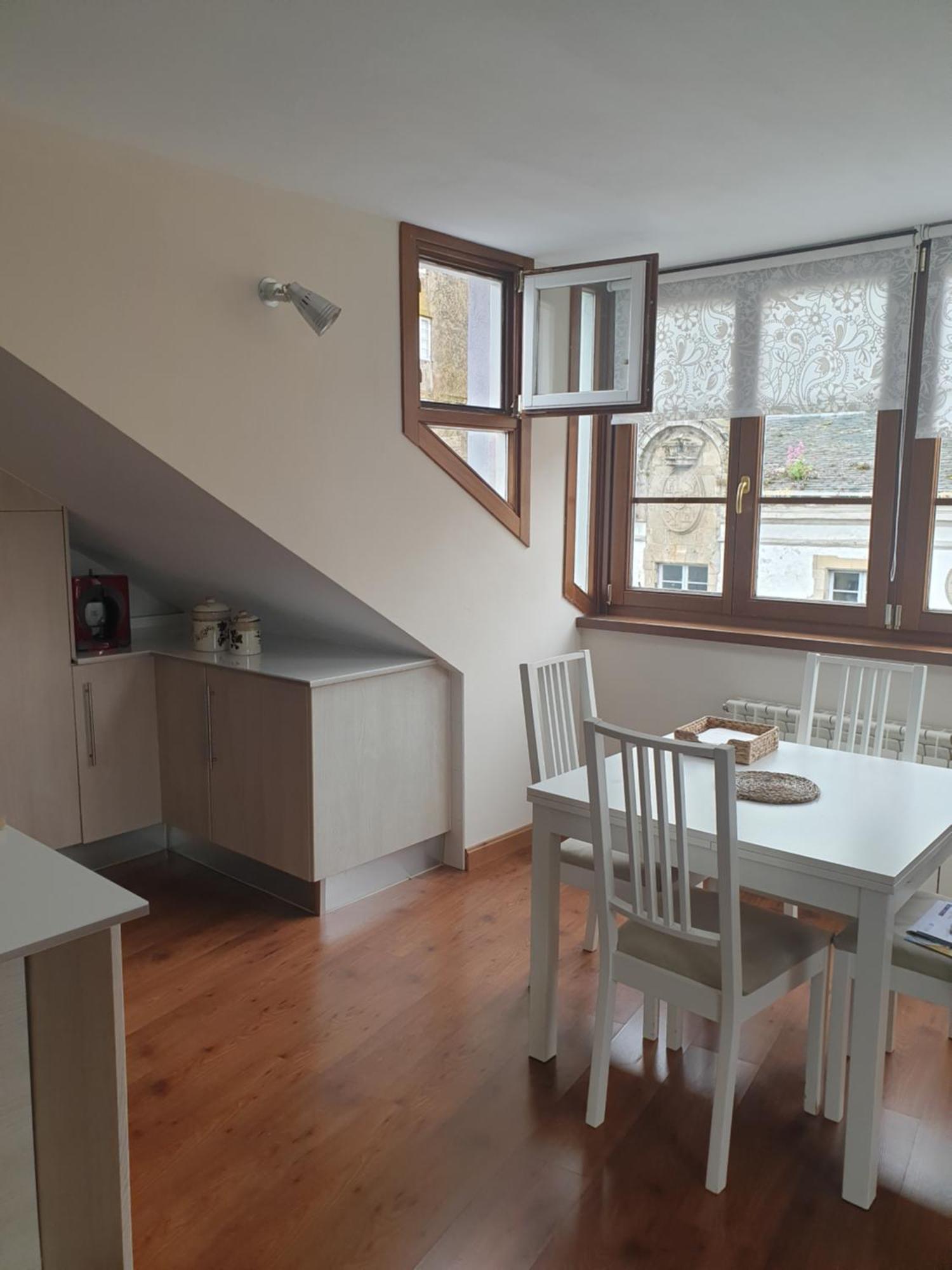 Atico Cine Colon Apartment Рибадео Стая снимка